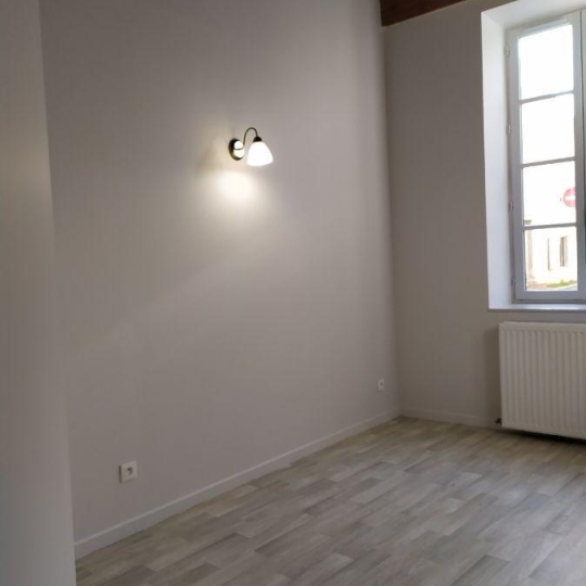 Annonces GENAS : Appartement | MONTLUEL (01120) | 39 m2 | 540 € 