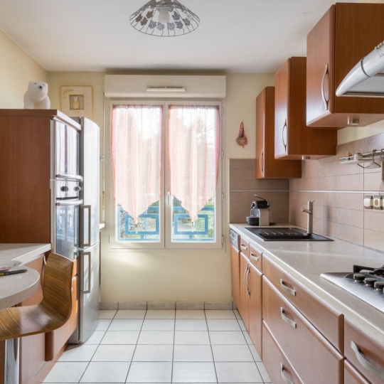  Annonces GENAS : Apartment | MEYZIEU (69330) | 74 m2 | 259 000 € 