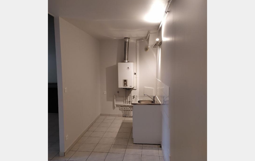 Annonces GENAS : Appartement | MONTLUEL (01120) | 39 m2 | 540 € 